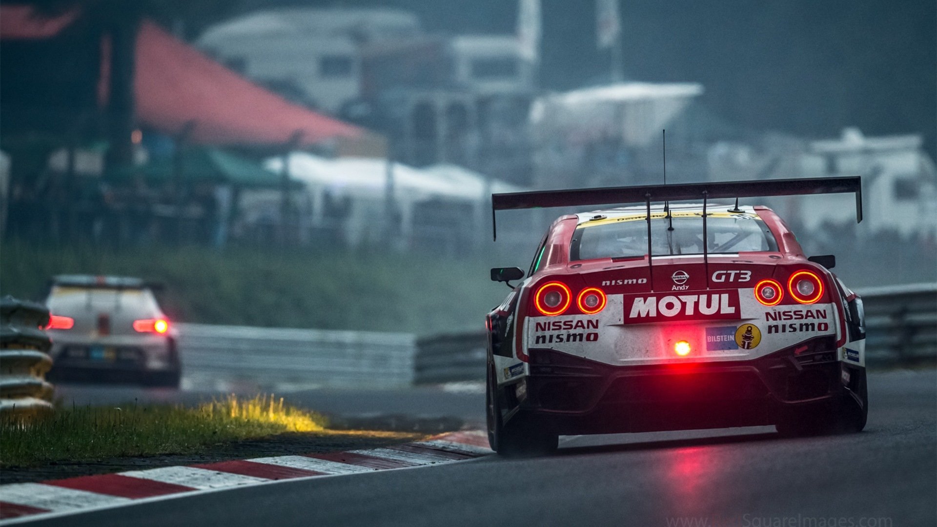 球队技术与战术结合紧密,场上表现卓越,球队战术怎么设置